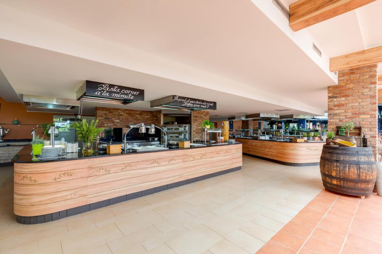 Valamar Tamaris Resort Tar-Vabriga Екстериор снимка