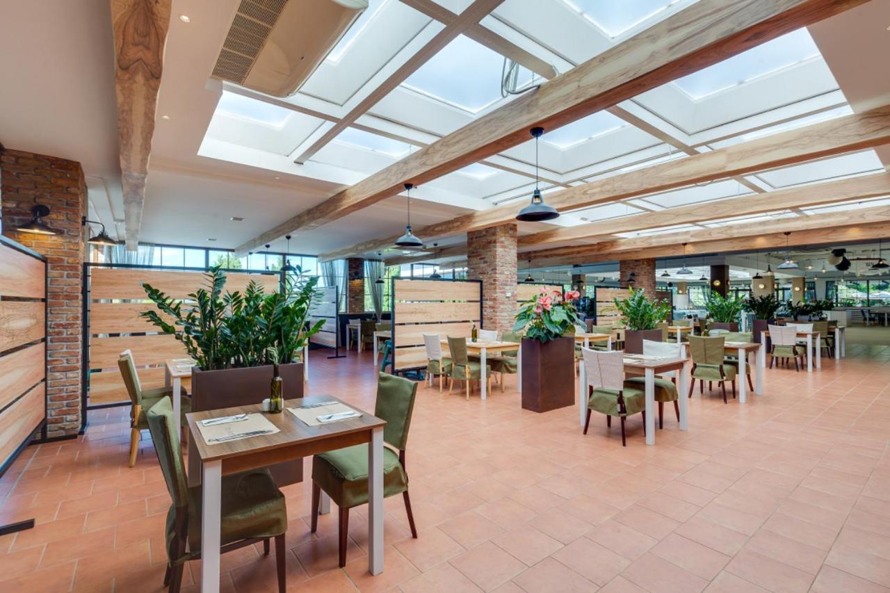 Valamar Tamaris Resort Tar-Vabriga Екстериор снимка